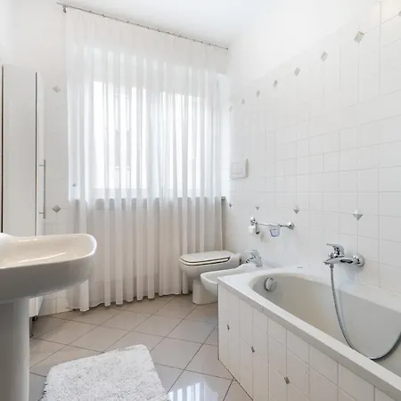 Luce With Free Parking Apartmán Alba (Piedmont)