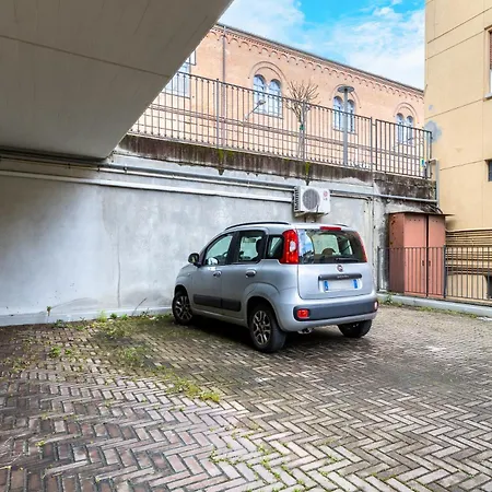 Luce With Free Parking * Alba